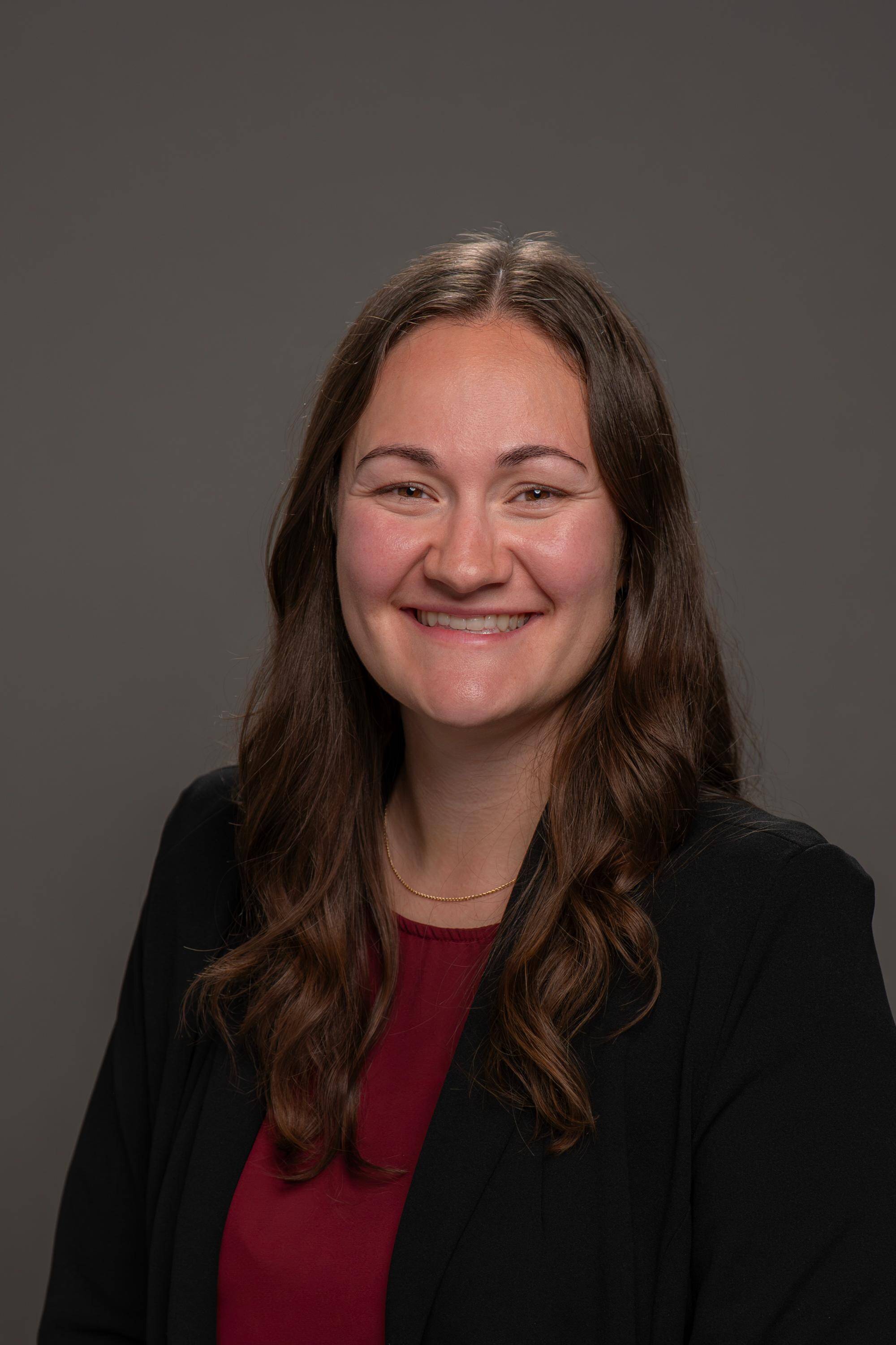 Decorative: Elise Holcomb headshot